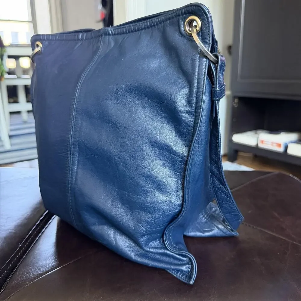Vintage Mark Rudolph Bag Womens Medium Blue Leather Suede Lining Grommet Snap